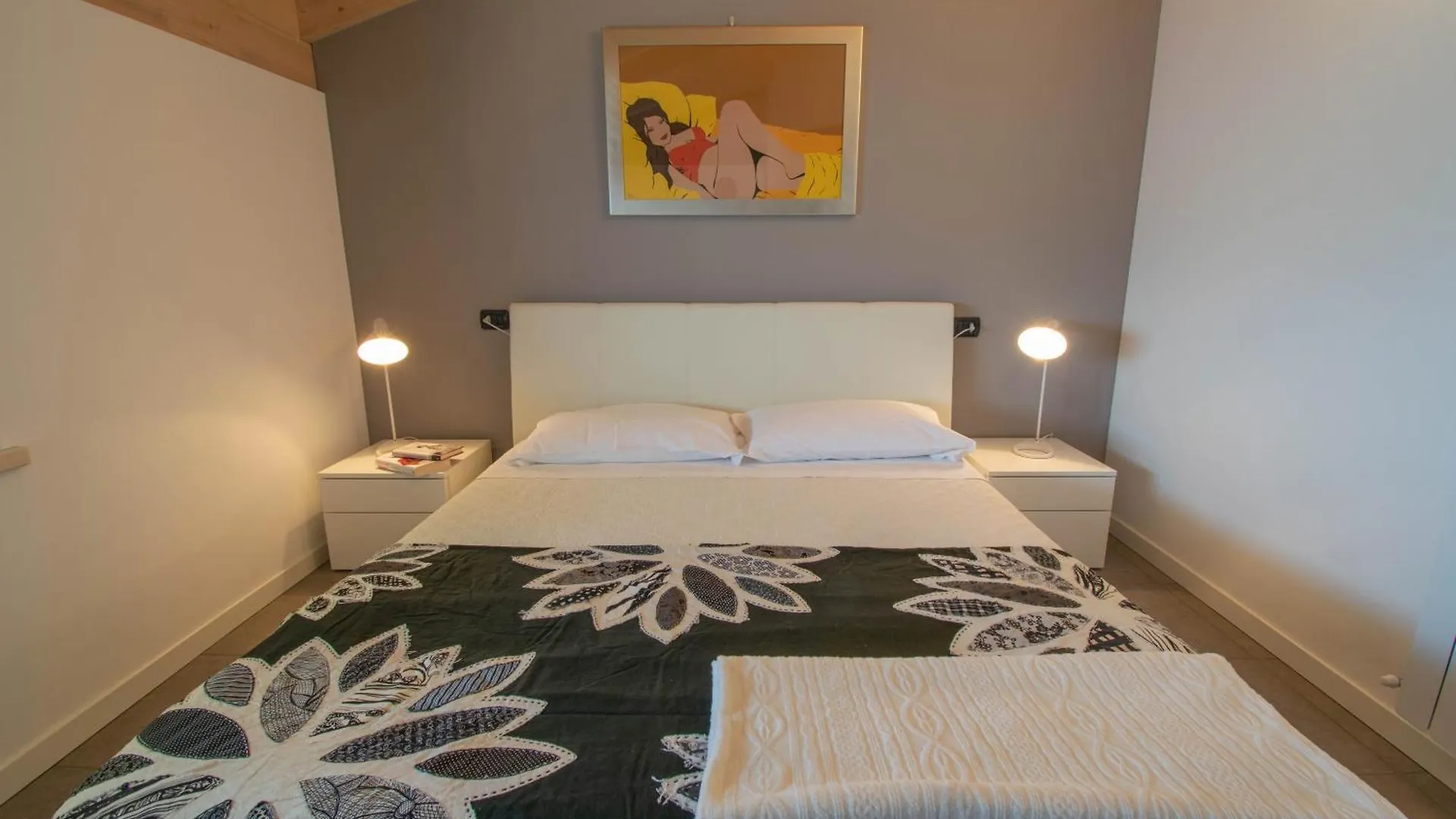 Terrazza A Lago - Condo Modern Two-Storey Flat With Pool And Terrace Parzanica